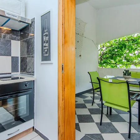 Pisacic By Interhome Apartman Vir