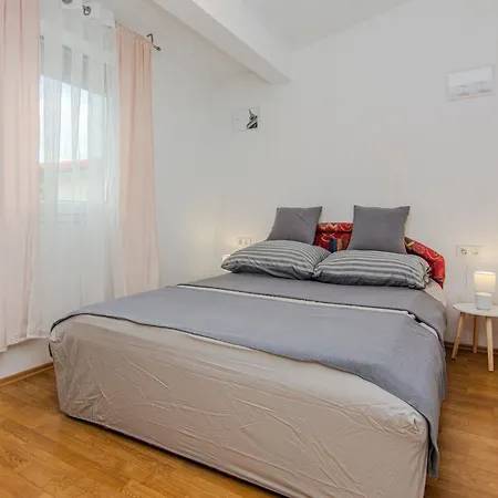 Pisacic By Interhome Apartman Vir